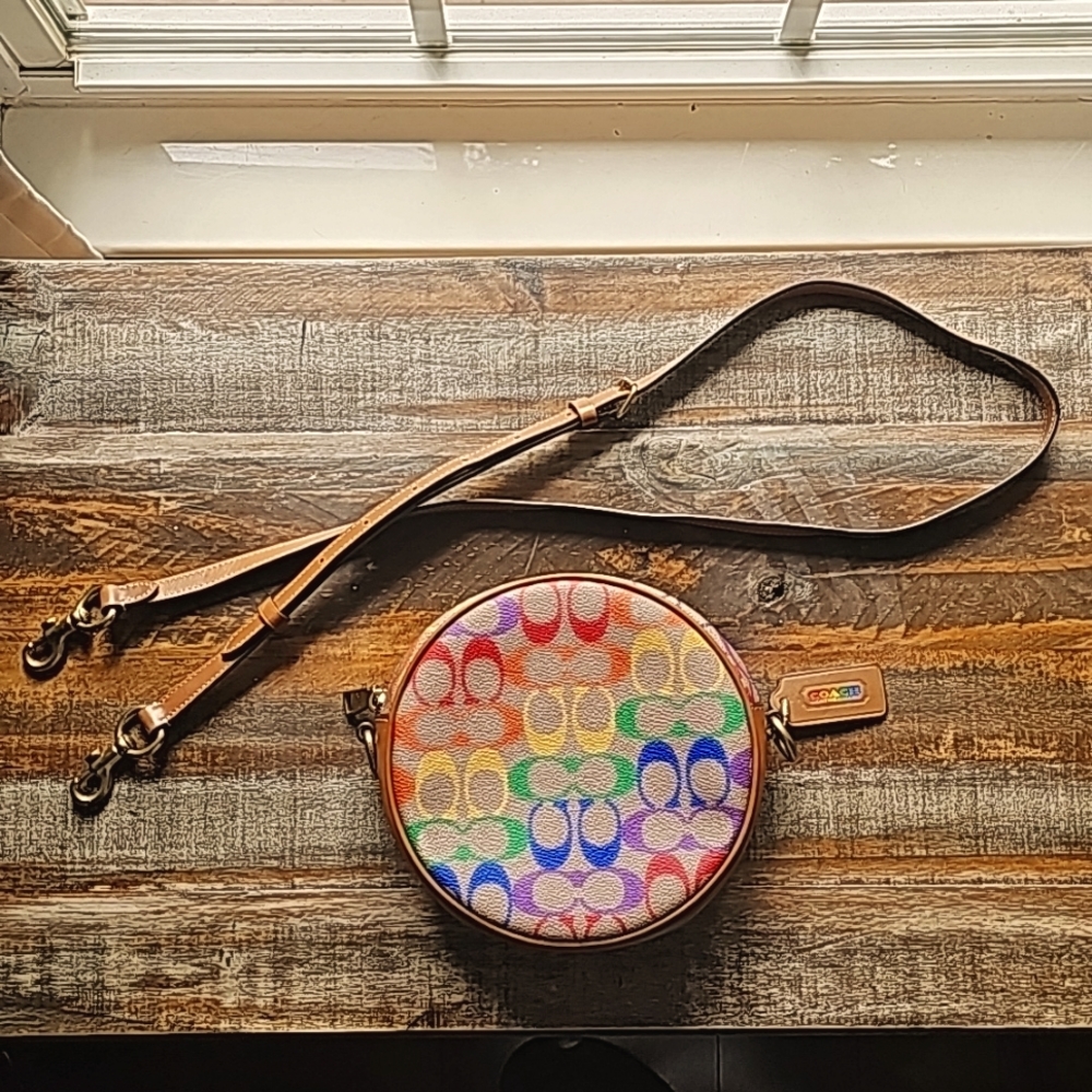 Coach Circle Crossbody In Rainbow Signature Pride Edition - Picture 3 of 11